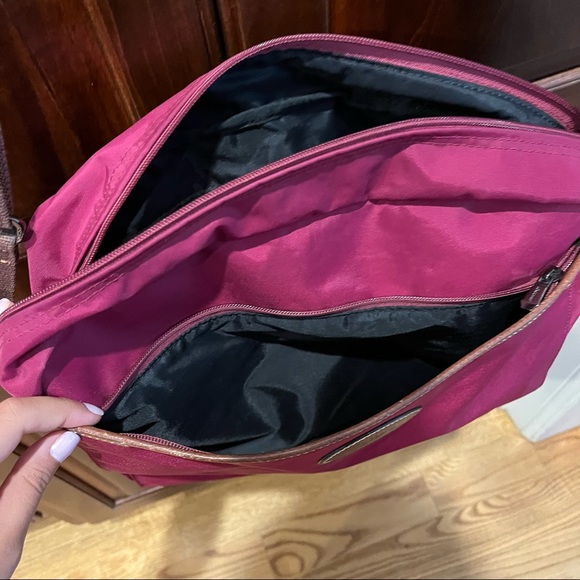 Red Longchamp Travel Tote with Trolley Strap - Picture 4 of 6